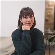 Laureata in Lingue e Letterature Moderne e Italiano come L2 impartisce lezioni di italiano per stranieri